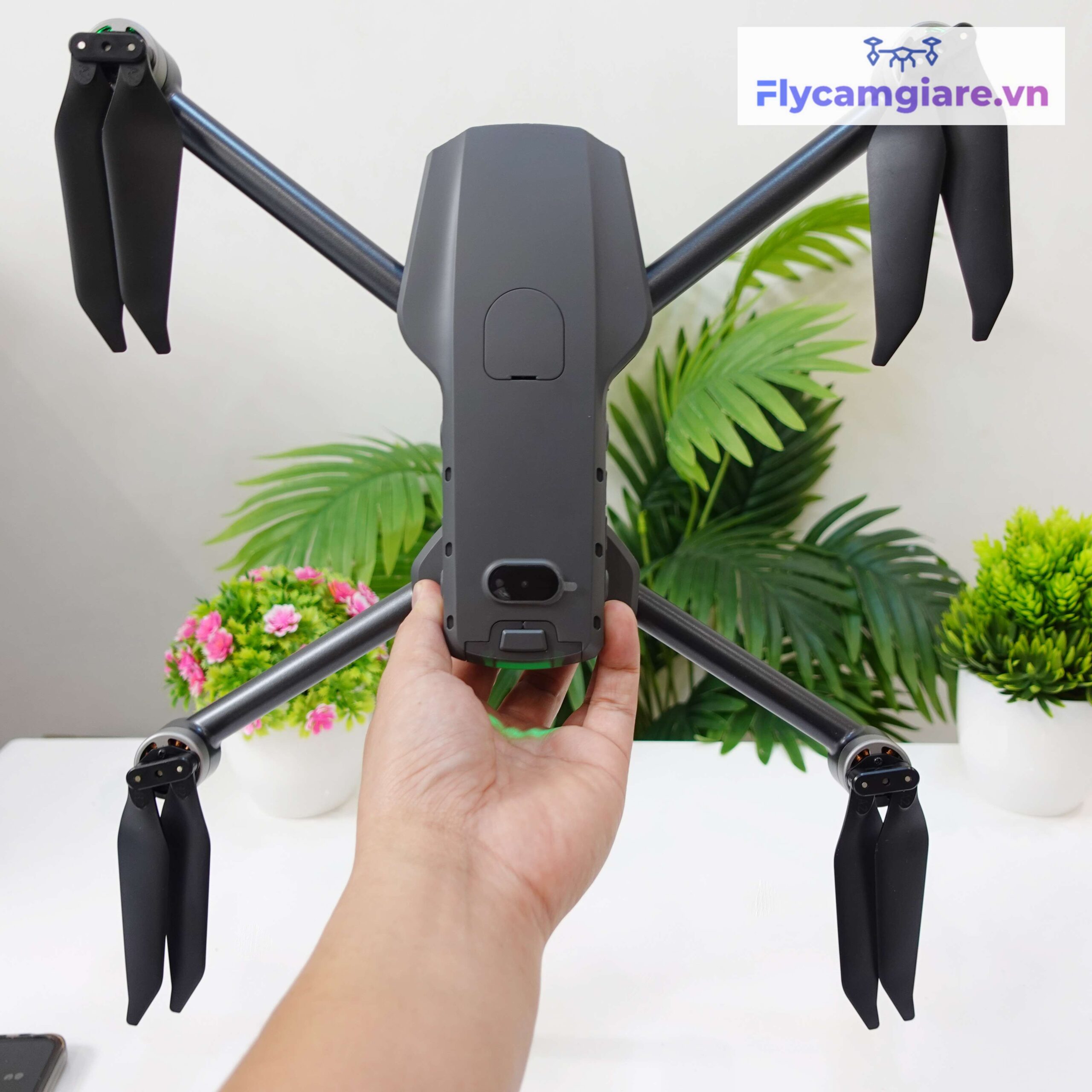 Flycam K11 Tubo mặt lưng