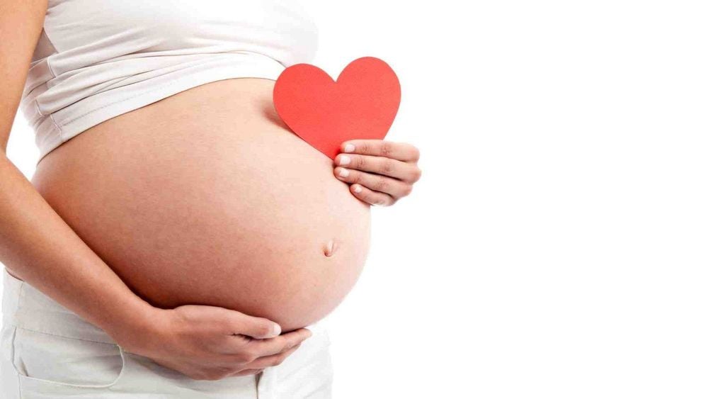 Bà bầu đi xe máy đường dài sẽ rất nguy hiểm