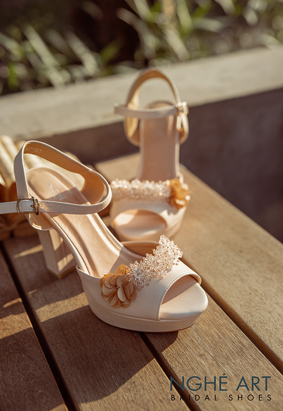 Giày cưới Nghé Art cao gót đính hoa pha lê 341 nude - Ảnh 5 - Nghé Art Bridal Shoes - 0908590288
