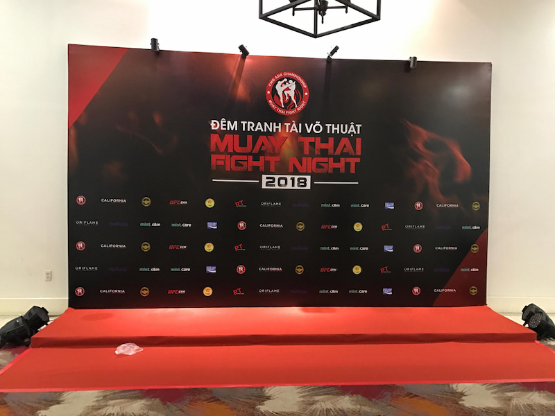 cac-loai-backdrop-van-phong