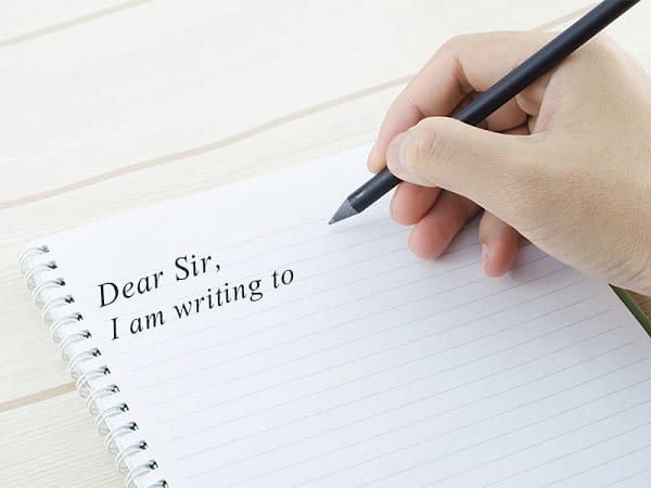 Mẫu thư mời thăm thân nhân ở Mỹ: Cách viết & lưu ý quan trọng