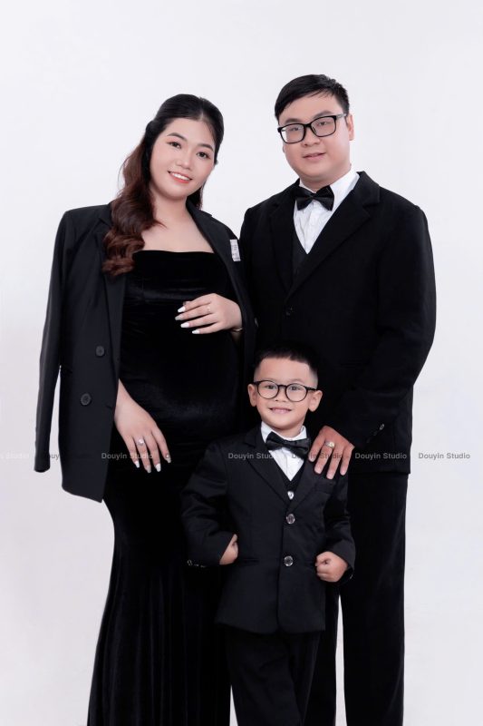 15+ Kinh Nghiệm Chụp Ảnh Bầu Gia Đình Đẹp & Tự Nhiên