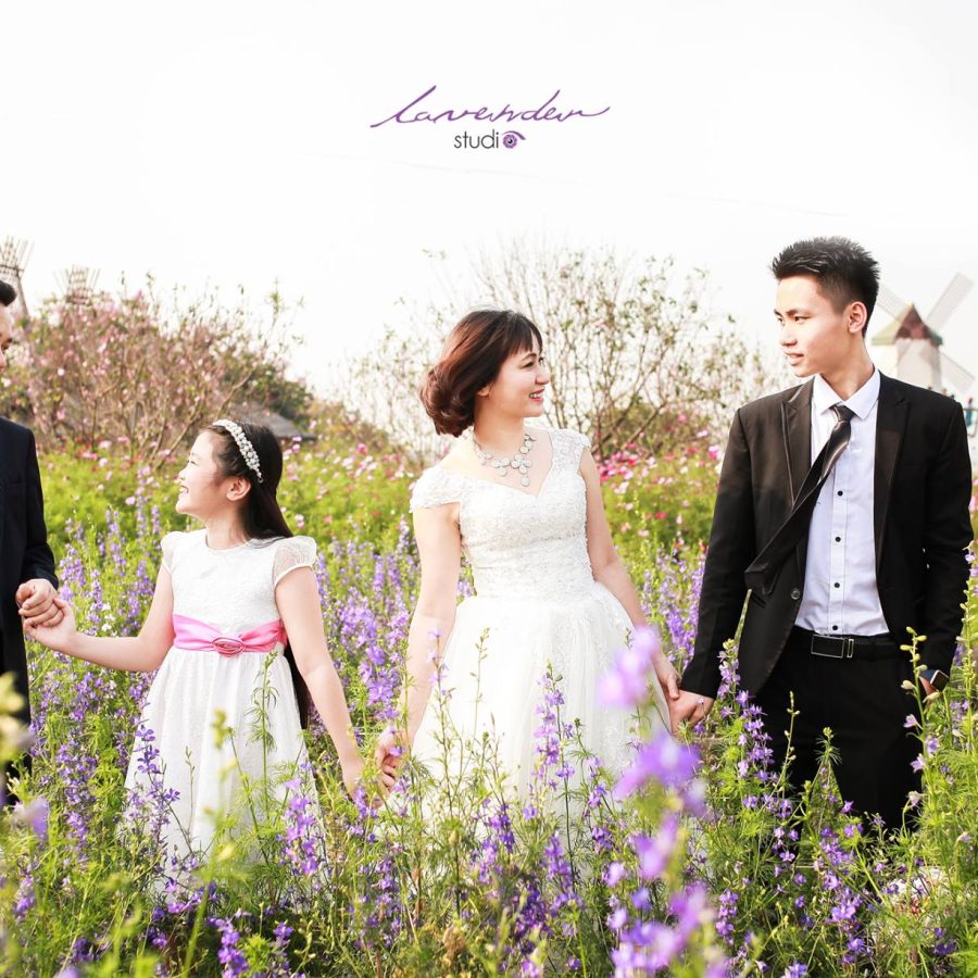 Chụp ảnh gia đình 4 người tại Lavender