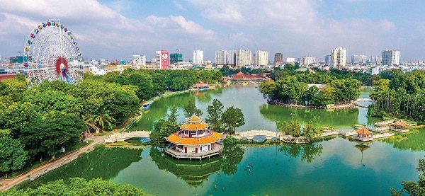 khung cảnh tại công viên đầm sen