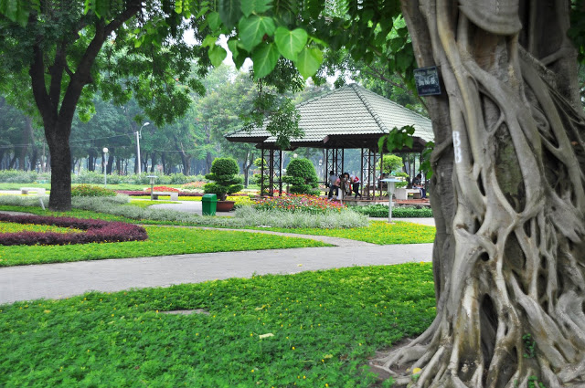 khung cảnh tại công viên gia định