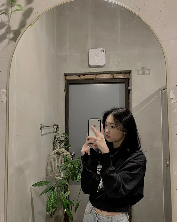 chup-anh-truoc-guong__1_.webp