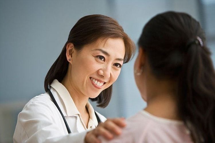 Khám tiền sản trước khi mang bầu để phòng tránh bệnh giang mai bẩm sinh