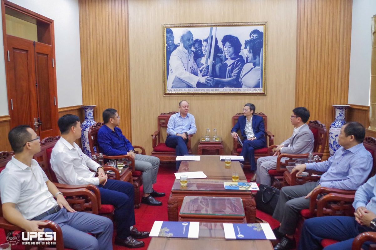 Trường Đại học Luật Hà Nội làm việc với Trường Đại học TDTT Bắc Ninh về việc liên kết đào tạo môn học giáo dục quốc phòng và an ninh cho sinh viên