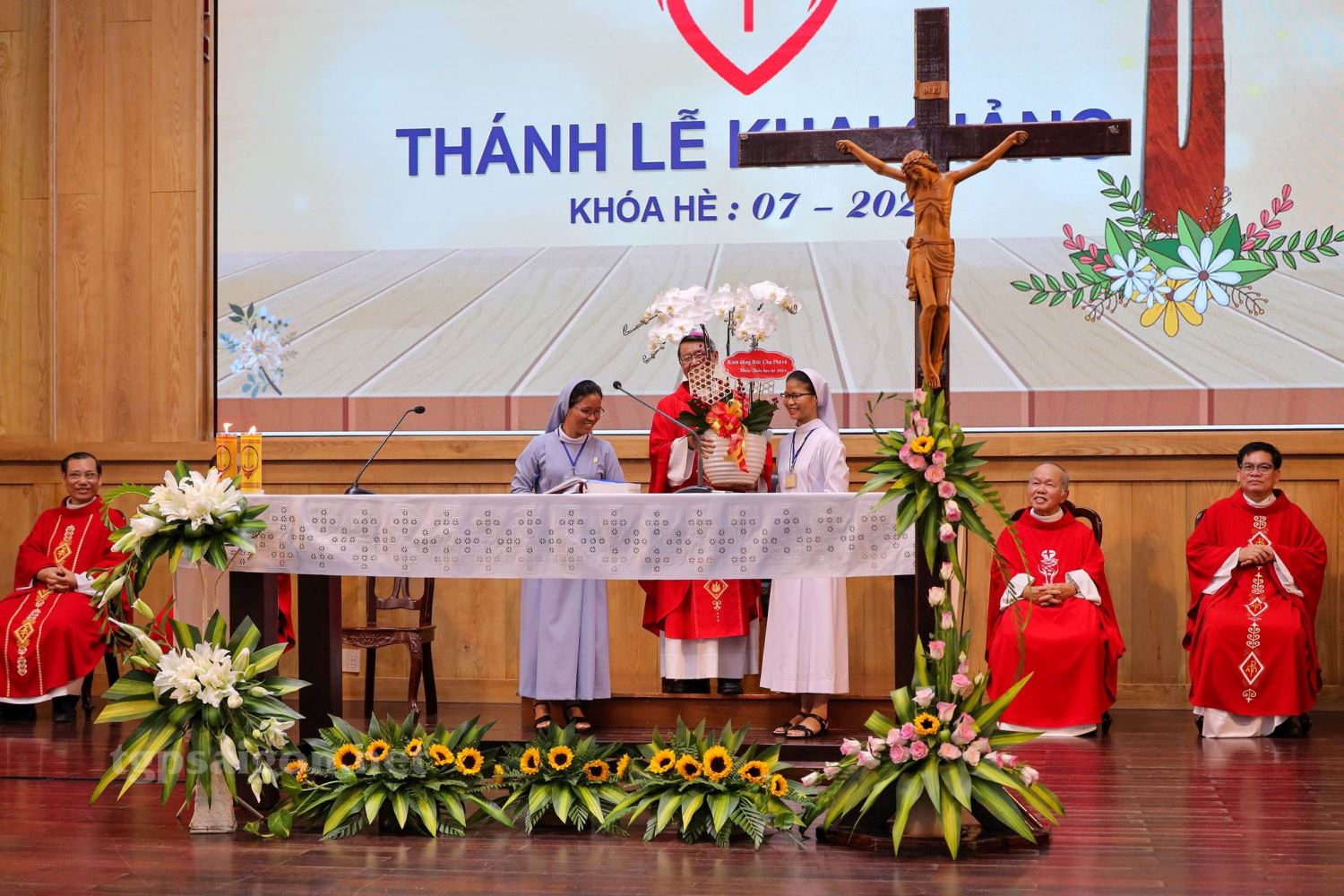Khai giảng khóa Thần học Hè 2024 của Liên Dòng Nữ tại Sài Gòn