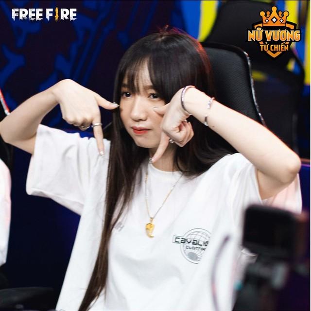 Trò chuyện cùng Hà Thảo Linh - nữ streamer học giỏi, đa tài đang gây sốt cộng đồng game thủ 2