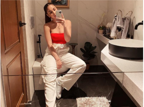 Dáng ngồi cool ngầu