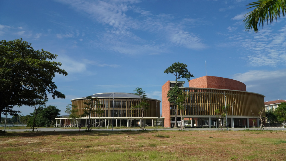 Học viện Âm nhạc Huế