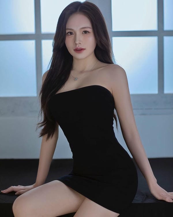 ảnh đẹp ảnh Thị Nhung thần thái tự nhiên cuốn hút