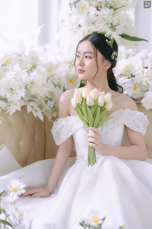50+ TƯ THẾ TẠO DÁNG CHỤP ẢNH CƯỚI STUDIO CHO CÔ DÂU