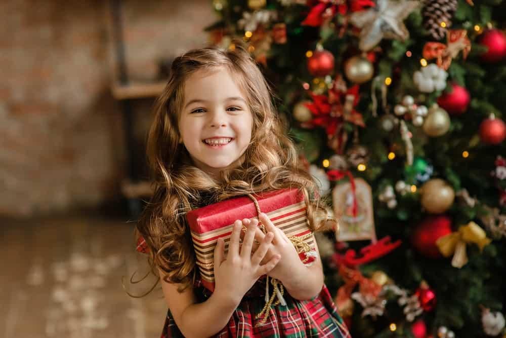 20+ món quà Noel cho bé trai và bé gái mọi lứa tuổi, độc đáo nhất 2023