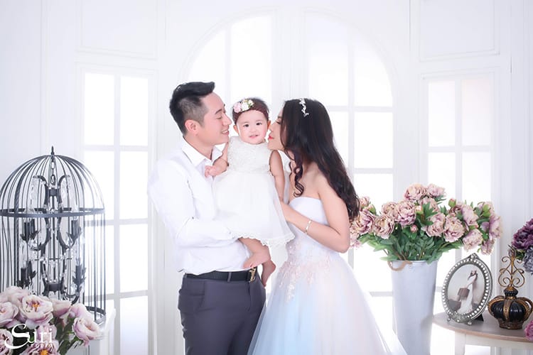 [Xem ngay] Bảng giá chụp ảnh gia đình tại Hà Nội cực ưu đãi của Suri
