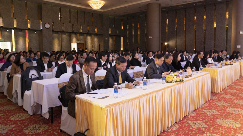 Gian hàng trưng bày các sản phẩm chăm sóc sức khỏe sinh sản tại lễ mít-tinh kỷ niệm Ngày Dân số Việt Nam (26/12) năm 2023.