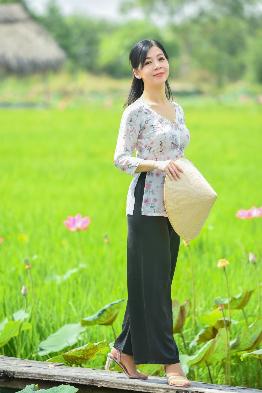 Anh Hoa sen 41 min