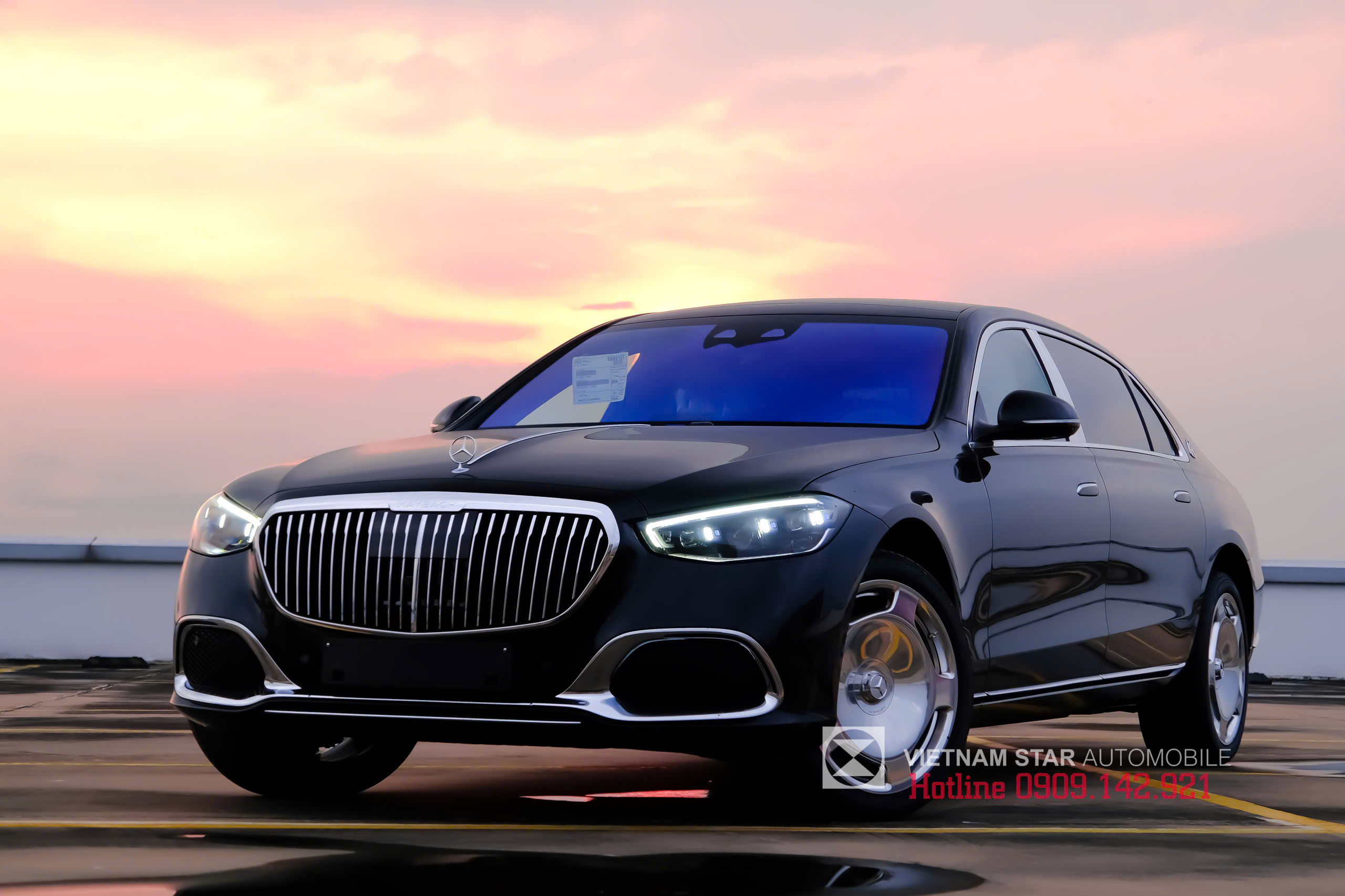 cụm đèn pha digital light tiên tiến trên mercedes maybach s450 2025