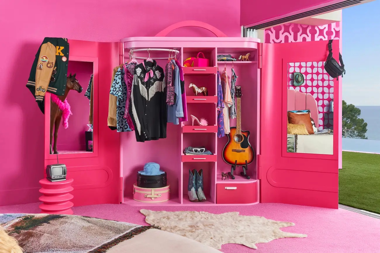 ngoi nha barbie anh 2
