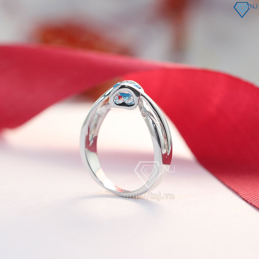 Nhẫn bạc nữ đính đá xanh dương NN0184