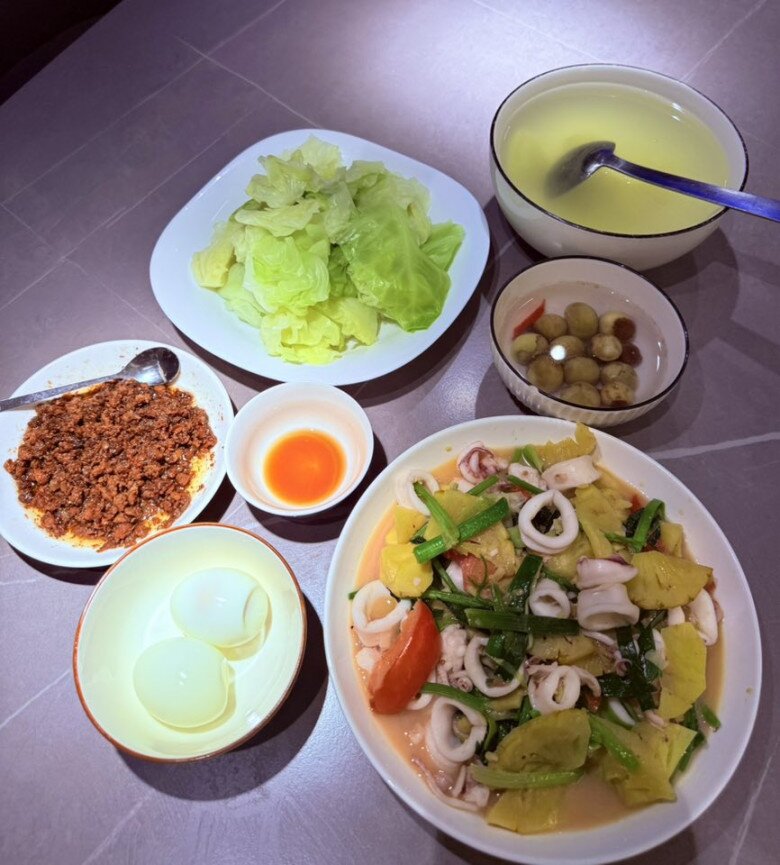 Nữ diễn viên amp;#34;Nhật ký Vàng Anhamp;#34; nay là Đại úy công an xinh đẹp khoe hàng loạt mâm cơm nhà hấp dẫn - 18