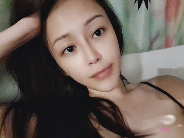 Gái xinh ngã nhào xuống đường sau cú va chạm xe, nhưng vòng một căng tròn mới gây ấn tượng - 7