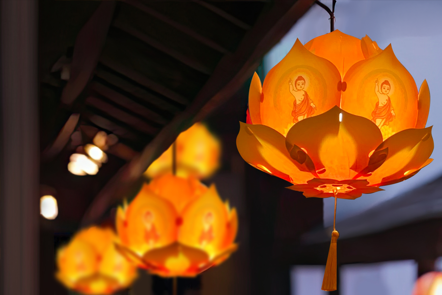 lồng đèn hoa sen nhựa trang trí lễ phật đản
