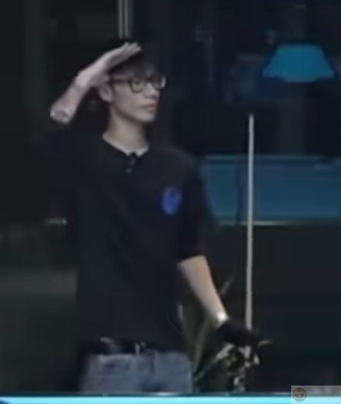 Meme ai sợ thì đi về trở thành câu chế hài hước được cộng đồng yêu thích
