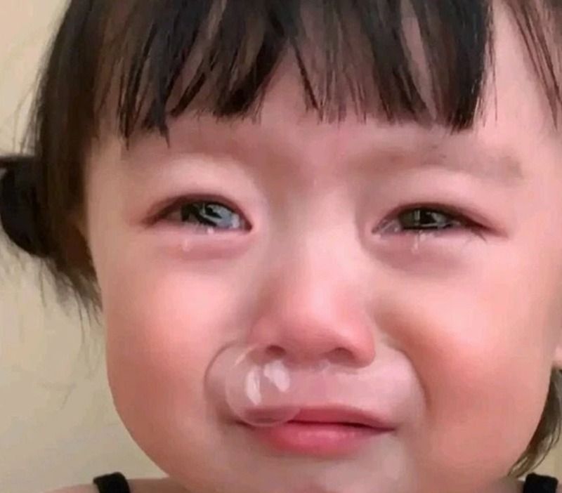Hình ảnh cố lên meme em bé