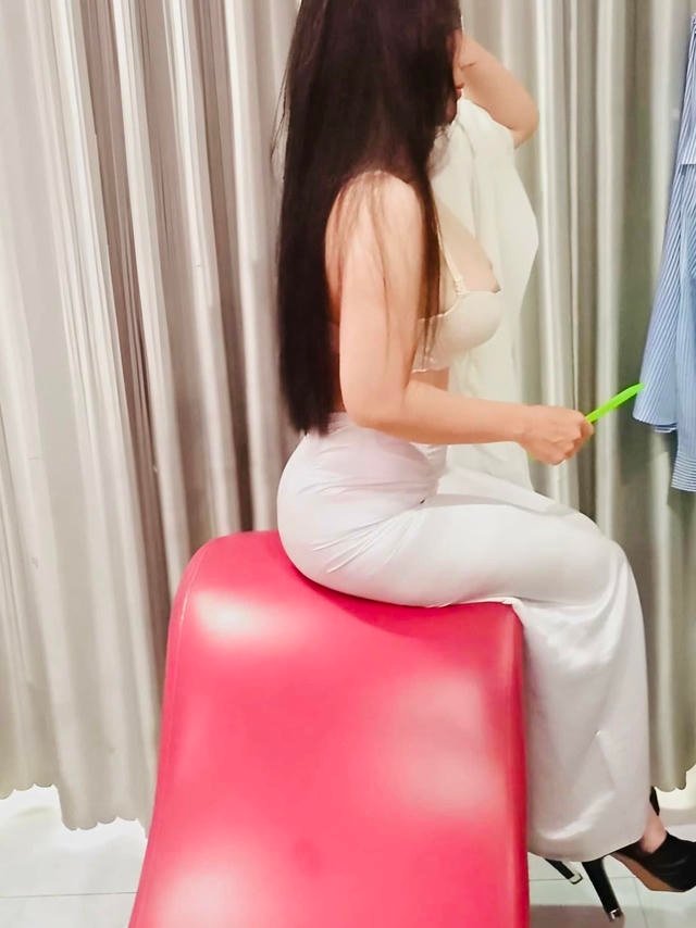 Hình sex áo dài nàng Huế mộng mơ