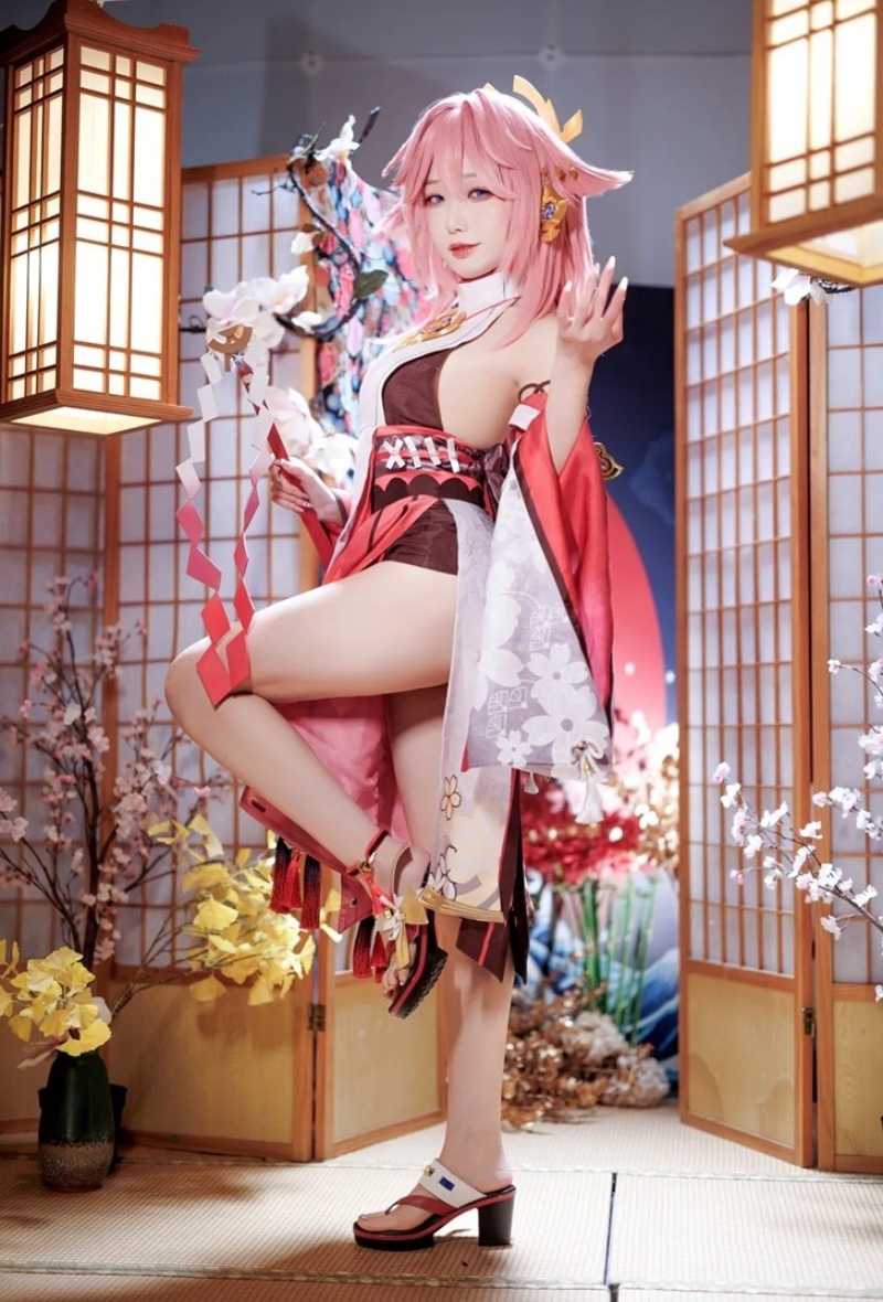 Cosplay Yae Miko xinh đẹp sexy