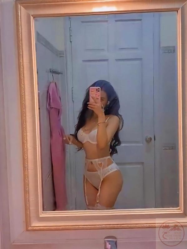 Quyên Qui bikini