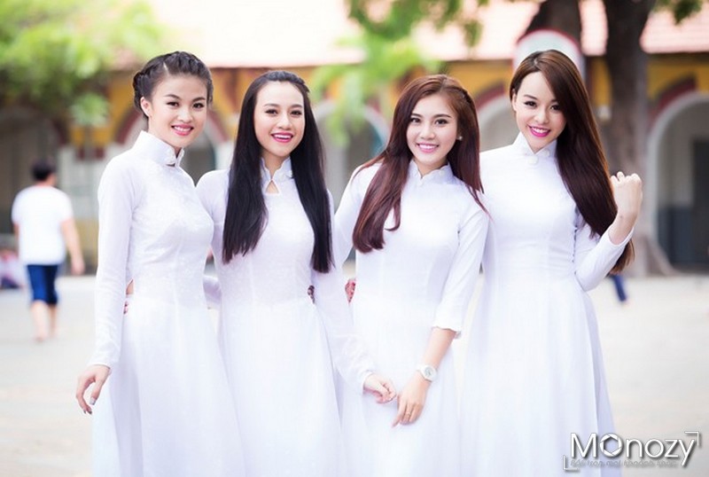 Chụp ảnh áo dài tập thể như thế nào cho đẹp?