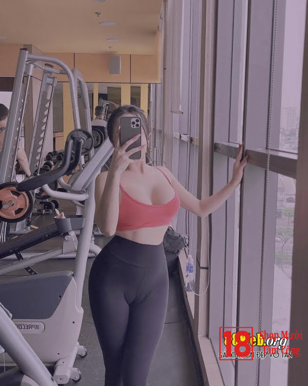 Gái đẹp Tập Gym Mu To Khủng(4)