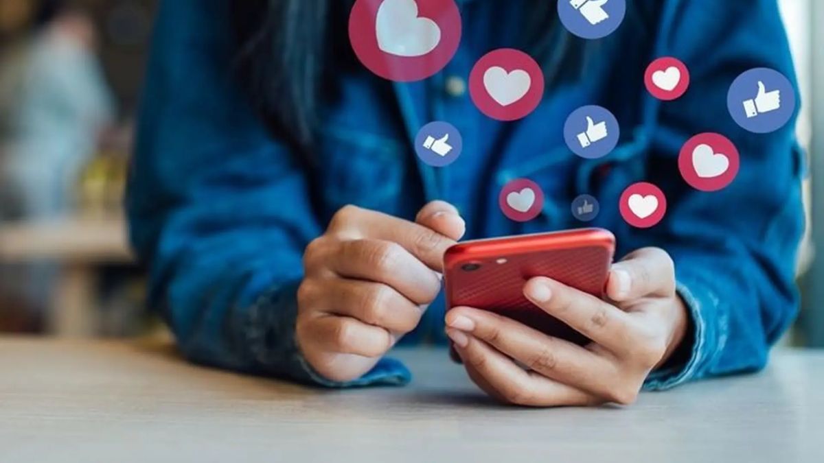 Thả tim là gì? Ý nghĩa của hành động thả tim trên Facebook, TikTok, instagram