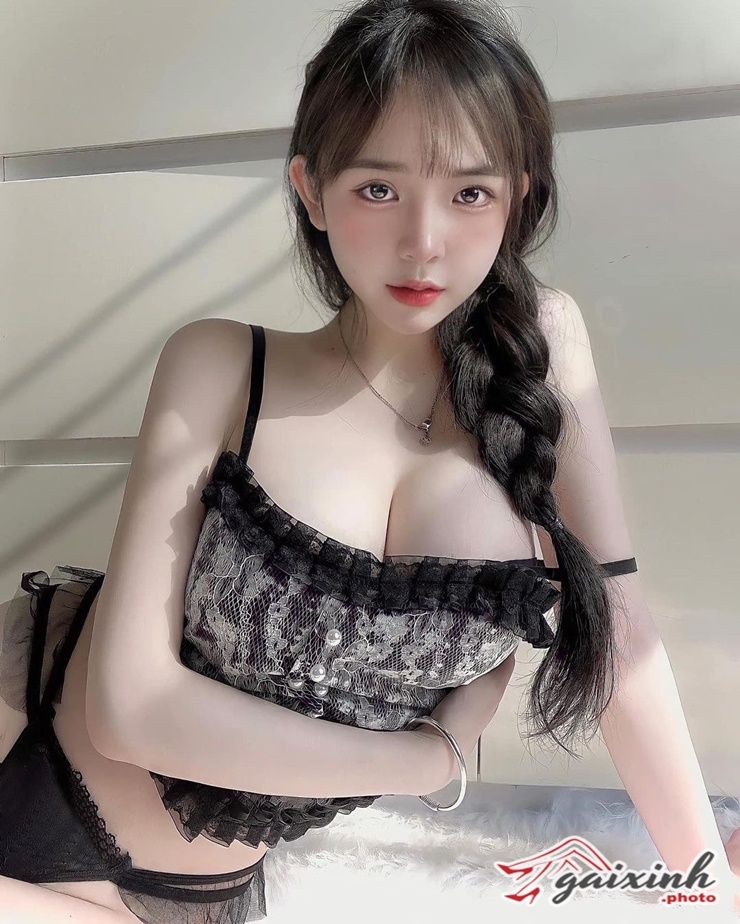 tran huyen chau clip