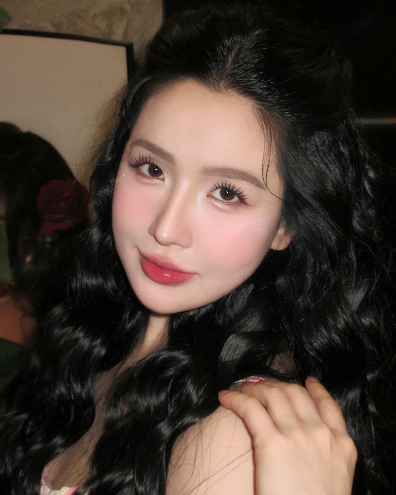 Ảnh Viên Vibi ngọt ngào dịu dàng