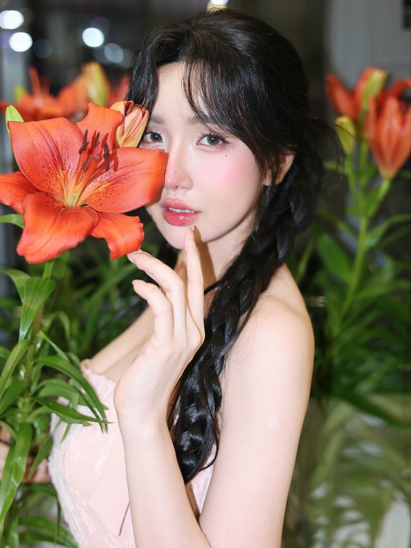 Ảnh Viên Vibi đẹp lung linh