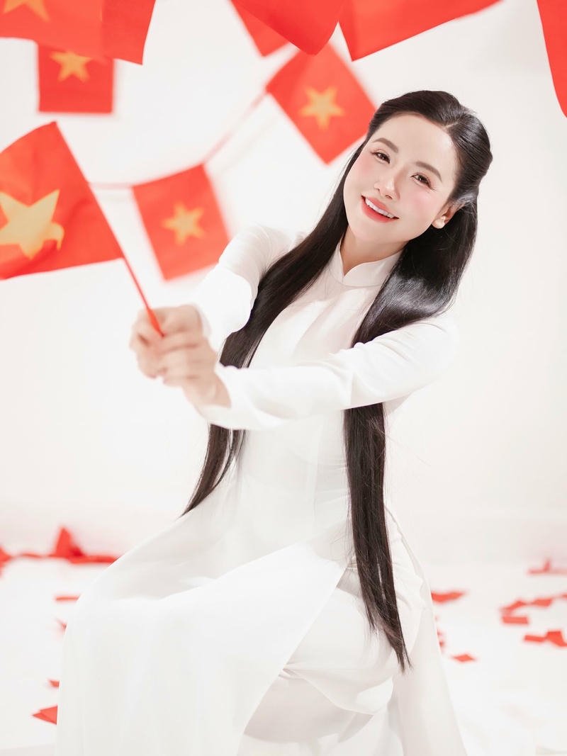 Ảnh Viên Vibi quyến rũ