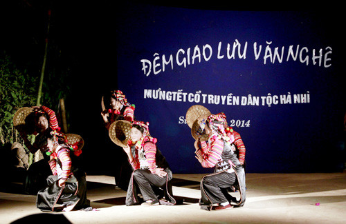 Sín Thầu Tết sớm