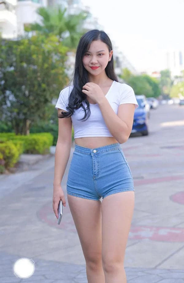 Tuyển chọn 35+ ảnh gái xinh mu to lồn đẹp hồng hào chảy nước