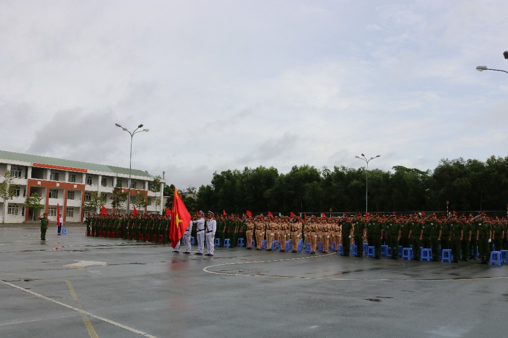 TRƯỜNG CAO ĐẲNG CẢNH SÁT NHÂN DÂN II  TỔ CHỨC LỄ BẾ GIẢNG KHÓA K23 VÀ H03 HỆ CHÍNH QUY