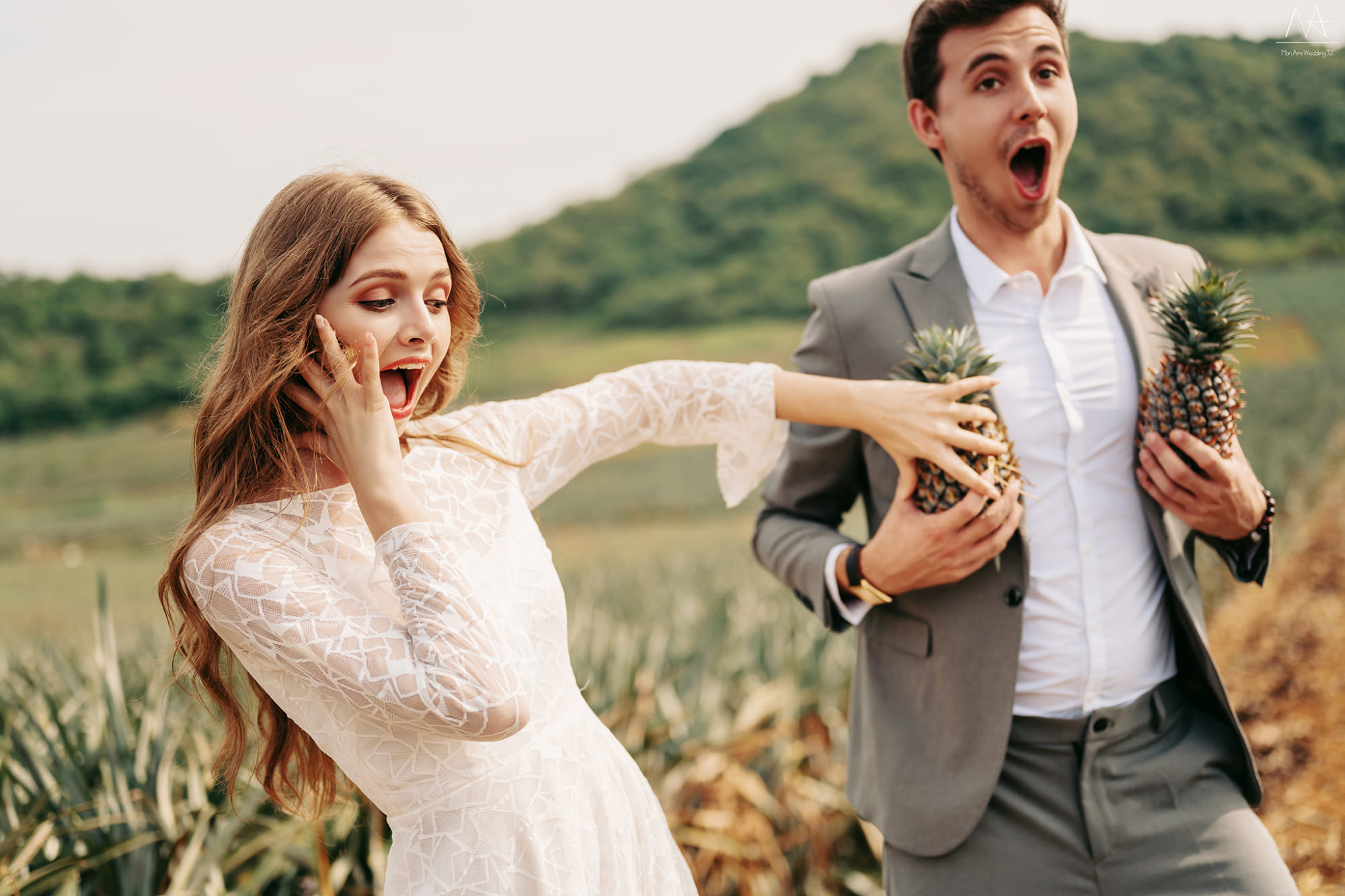 Tạo dáng kiểu trò chuyện 
