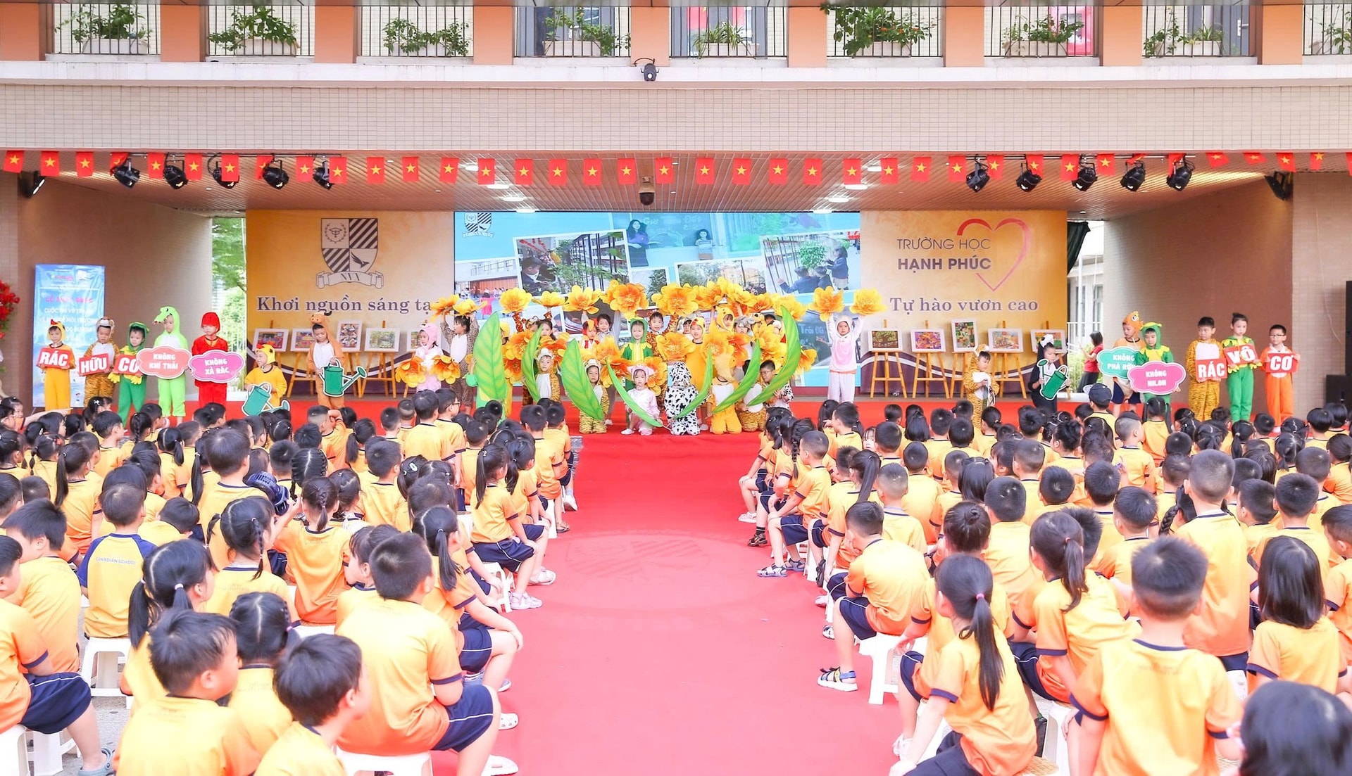 z7003903002745_3d23ee93a5f29cc49b21717ad1ad477f.jpg