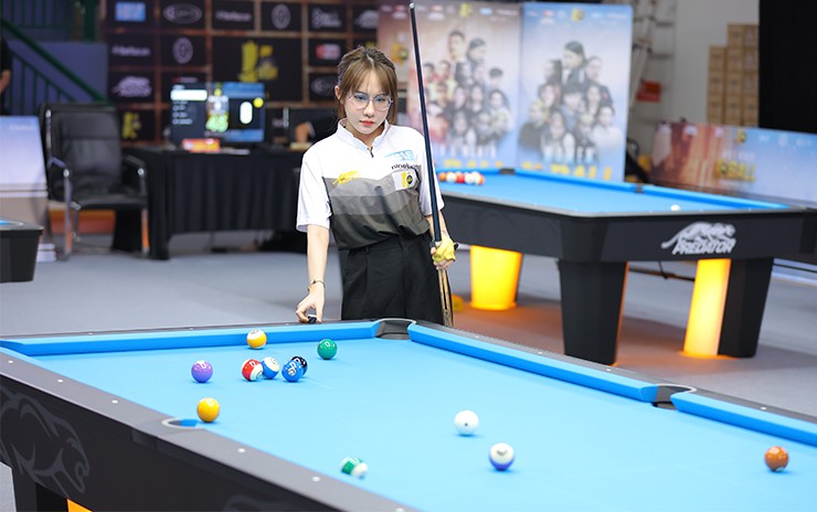 Mỹ nhân nổi tiếng của làng bi-a pool phong trào Lê Tuyết Anh “đốn tim” khán giả.