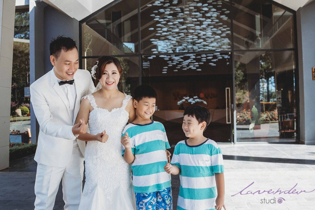 Chụp ảnh gia đình 4 người ở đâu đẹp và rẻ