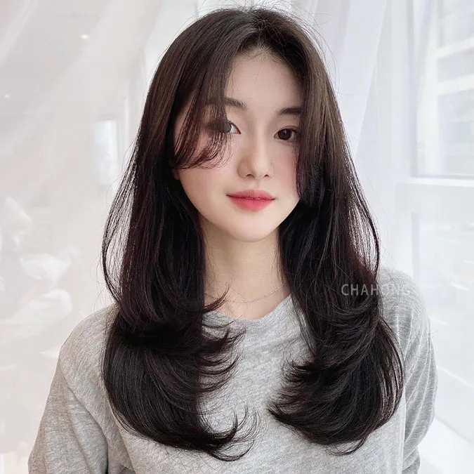 14 kiểu tóc uốn cụp xinh xắn, trẻ trung hết cỡ ai cũng nên thử